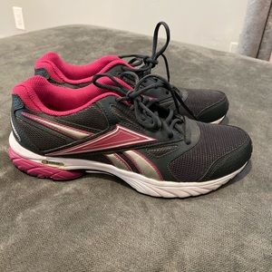 Reebok Running Shoes size 9